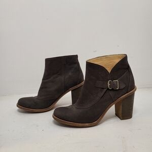 Timberland Boot Company Leather Booties Size 10